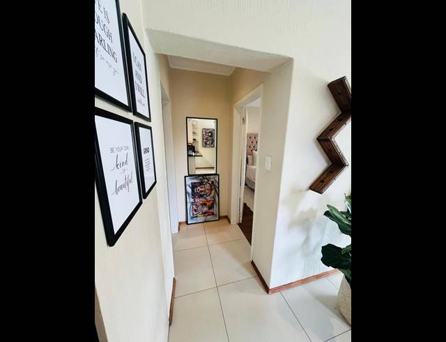 1 BEDROOM TOWNHOUSE FOR SALE IN BASSONIA